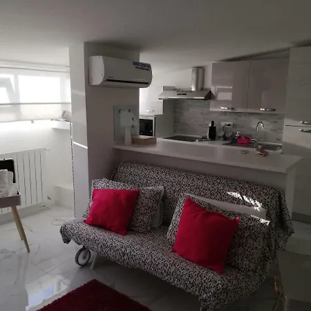 Giuggiola Apartment Triest